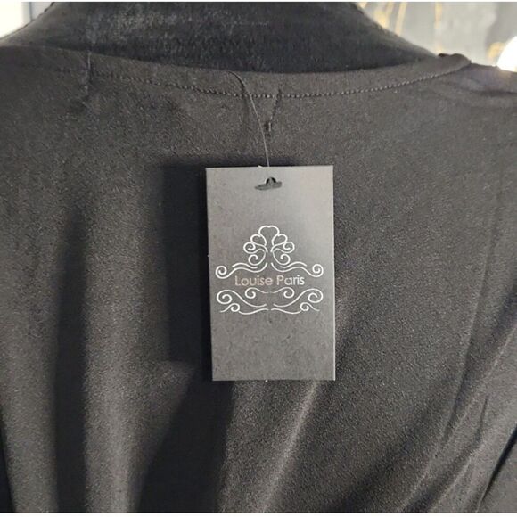 Blouse with Rhinestone Accent – Size 2XL - Picture 6 of 7